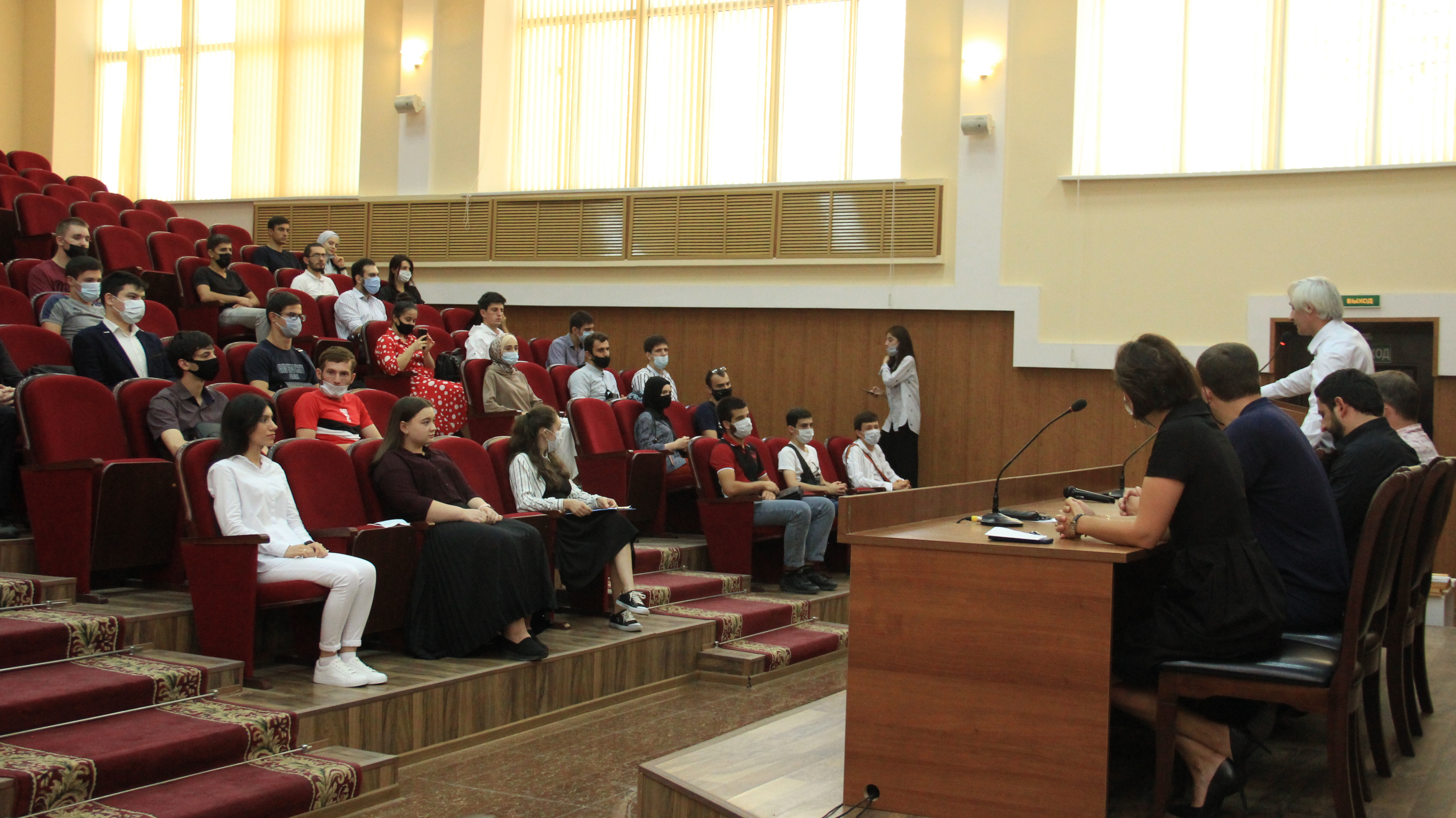 Кизляр колледж программистов. Изображение коллектива студентов дгту. Дгту программист. Питерские вузы для программистов. Программист дербент колледж.