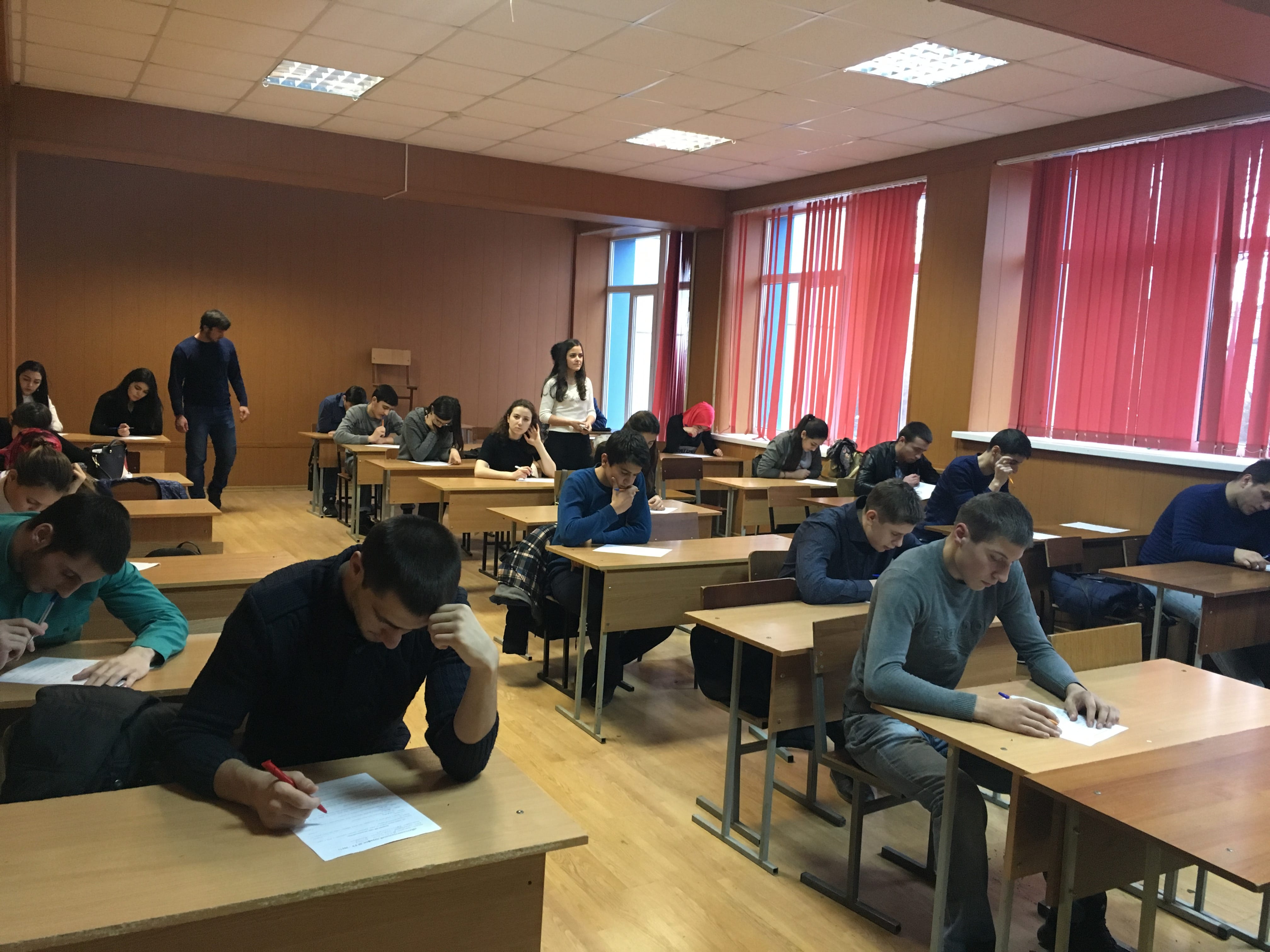 Дгу математический факультет махачкала. Руководитель аспирантуры дгу. Дагестанский государственный университет наука. Фестиваль наук дагестан. Дгу махачкала юридический факультет.